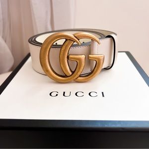 Gucci Leather belt with Double G buckle
